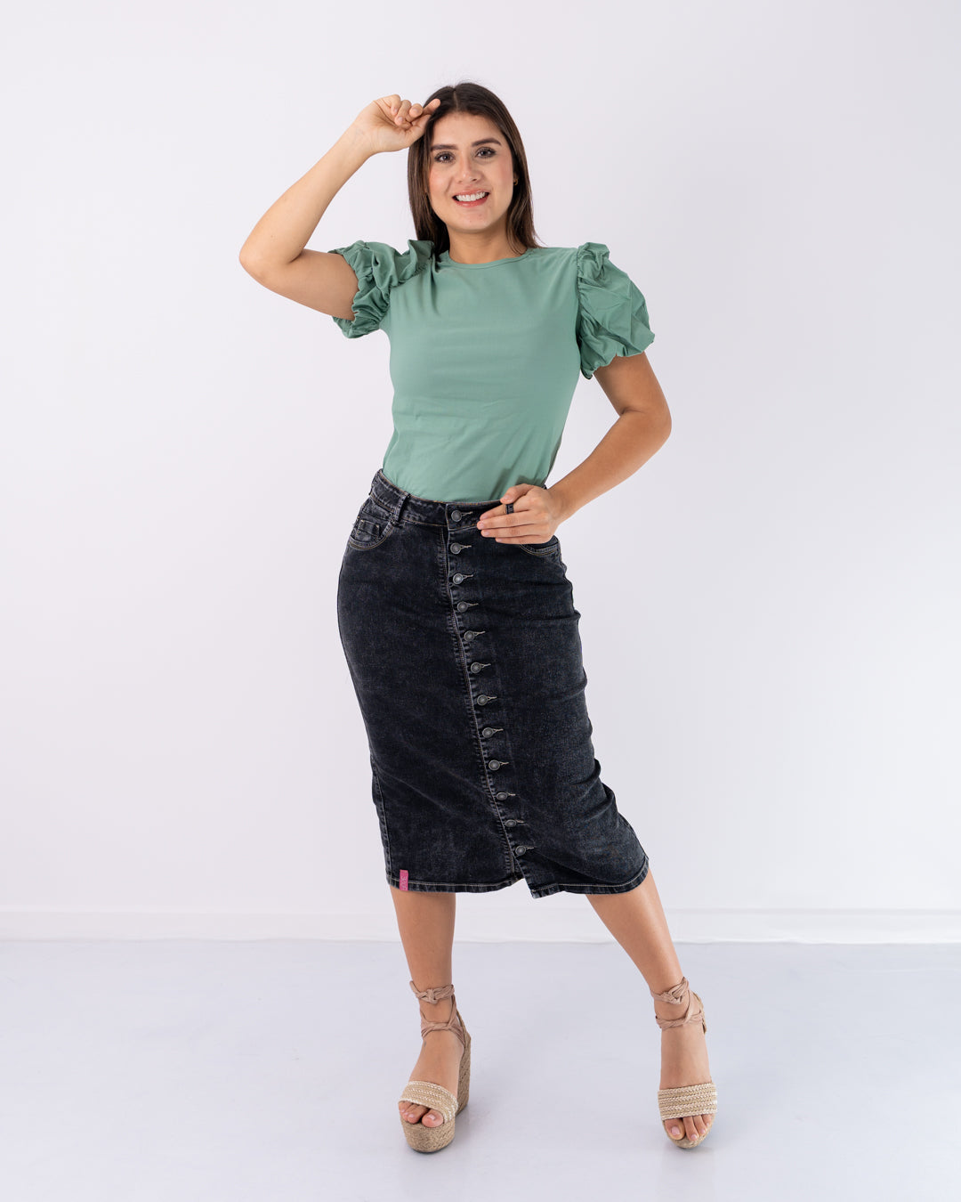 FALDA JEANS MEDIA CAÑA BOTONES ADELANTE