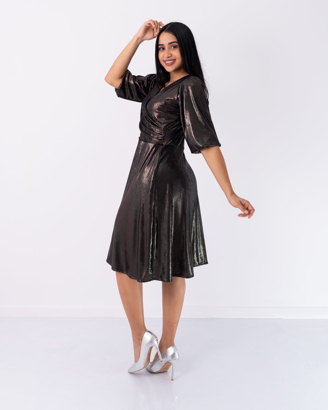 VESTIDO ROTONDO CRUZADO BRILLANTE TELA ACETATO BRILLANTE