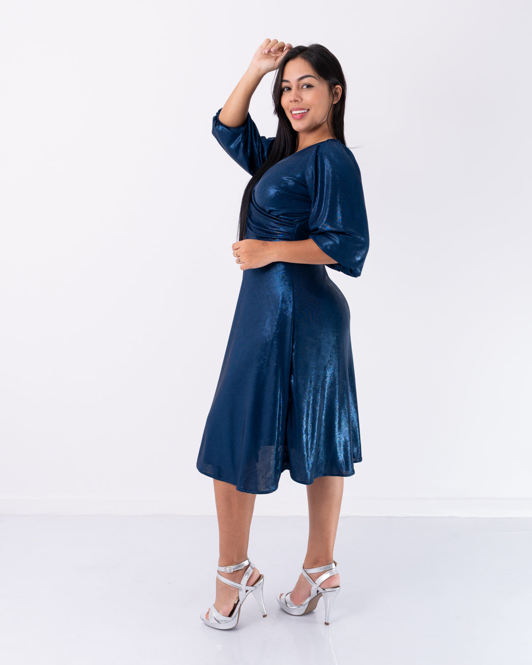 VESTIDO ROTONDO CRUZADO BRILLANTE TELA ACETATO BRILLANTE