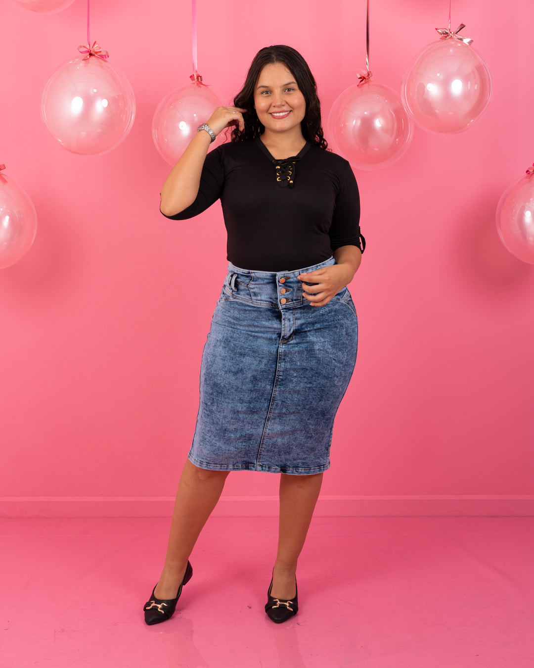 FALDA JEAN 3/4 PRETINA ANCHA 3 BOTONES