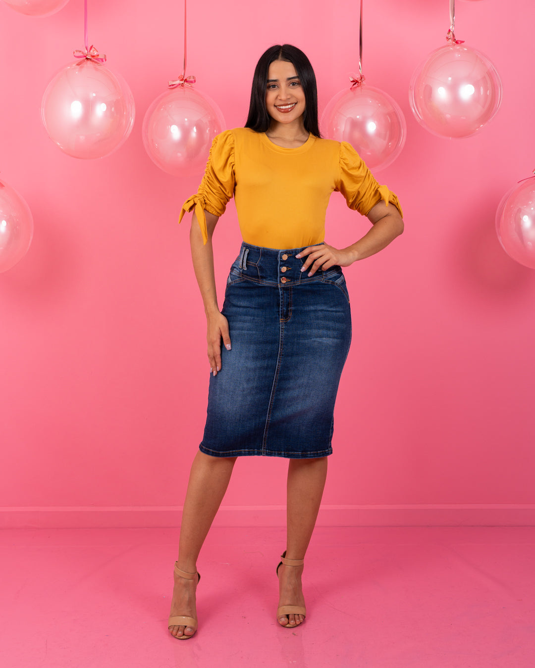 FALDA JEAN 3/4 PRETINA ANCHA 3 BOTONES