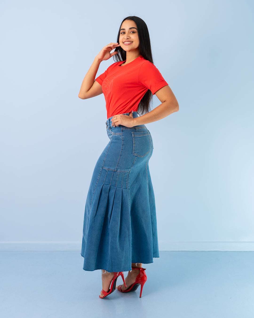 FALDA JEANS LARGA CORTES A LOS LADOS