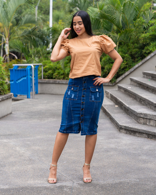 FALDA JEANS 3/4  ENRESORTADA BOTONES ADELANTE