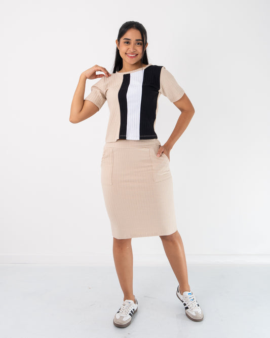 CONJUNTO DOS PIEZAS FALDA Y BLUSA