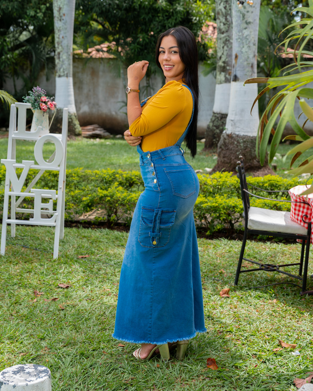 JARDINERA LARGA JEANS BOLSILLOS CAMUFLADA