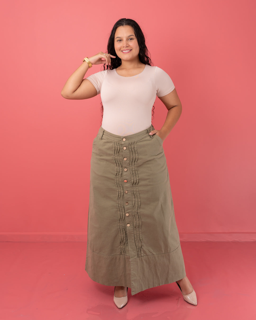 FALDA LARGA TELA DRILL BOTONES ADELANTE