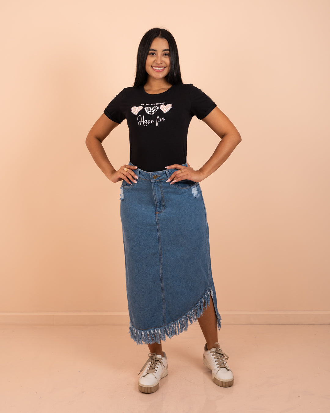 Falda larga rígida desmechada ref. 9647 en tono claro, moda cristiana para la iglesia