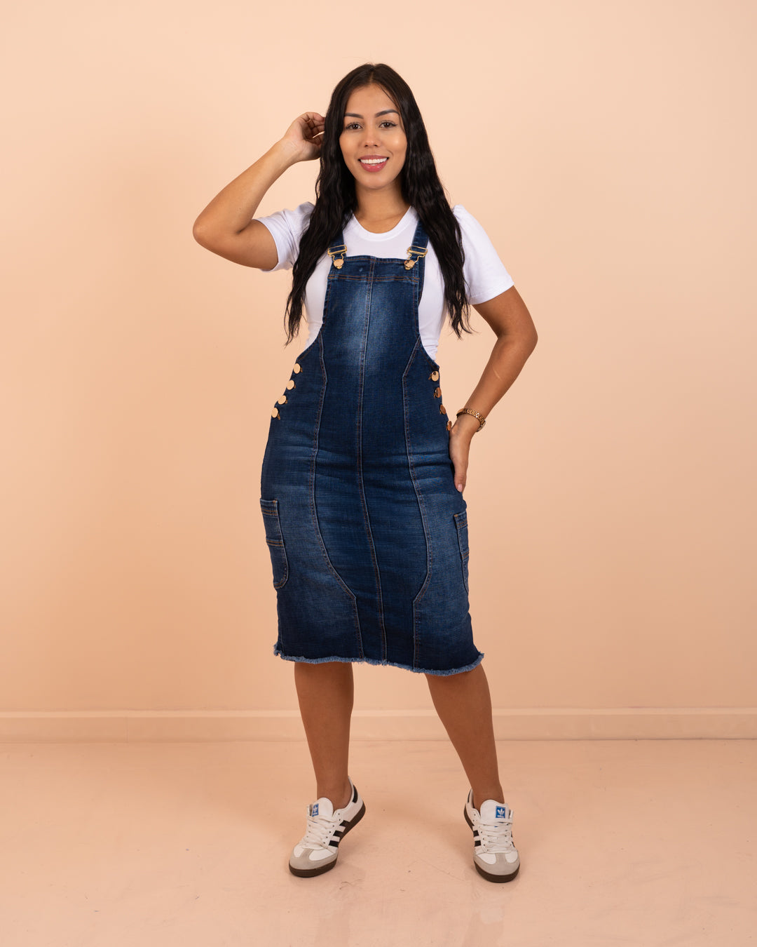 Jardinera de jeans 3/4 ref. 3864 en tono oscuro, ropa cristiana para damas