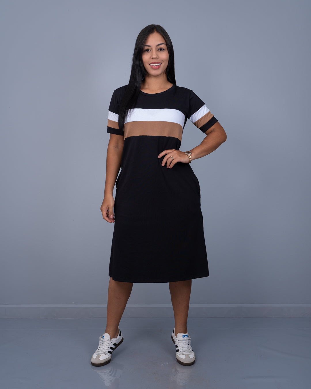 Vestido 3/4 Deportivo Tela Burda ref. 3947 en negro con caqui, ropa cristiana femenina